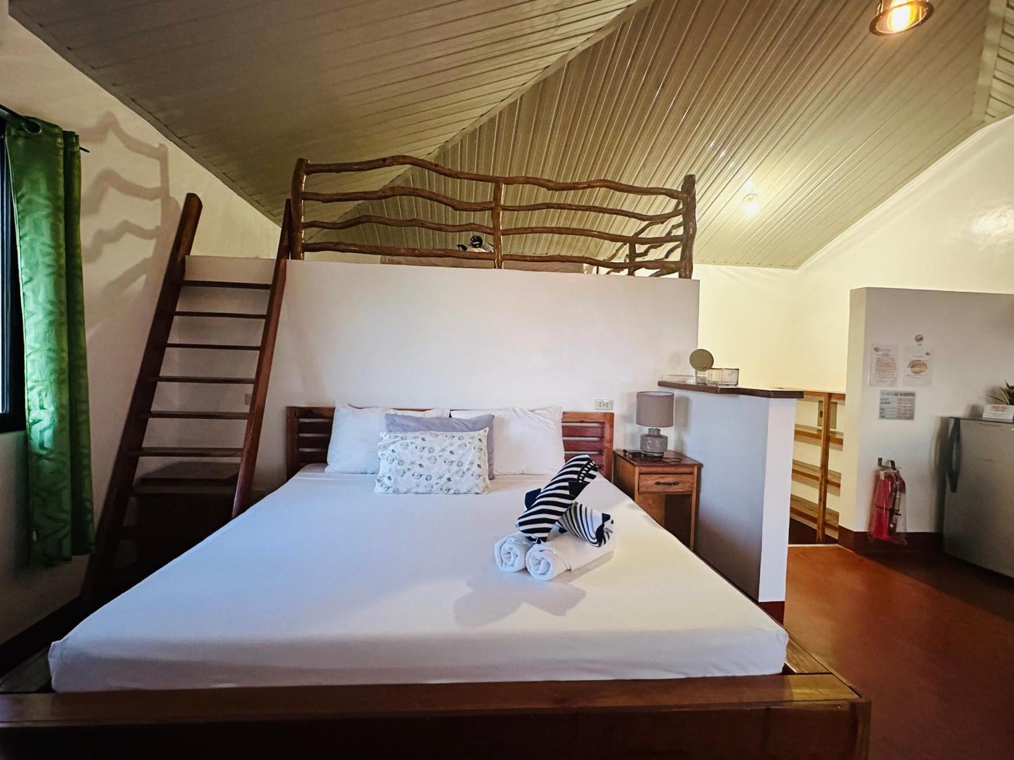 Tongatok Cliff Resort Mambajao Bagian luar foto
