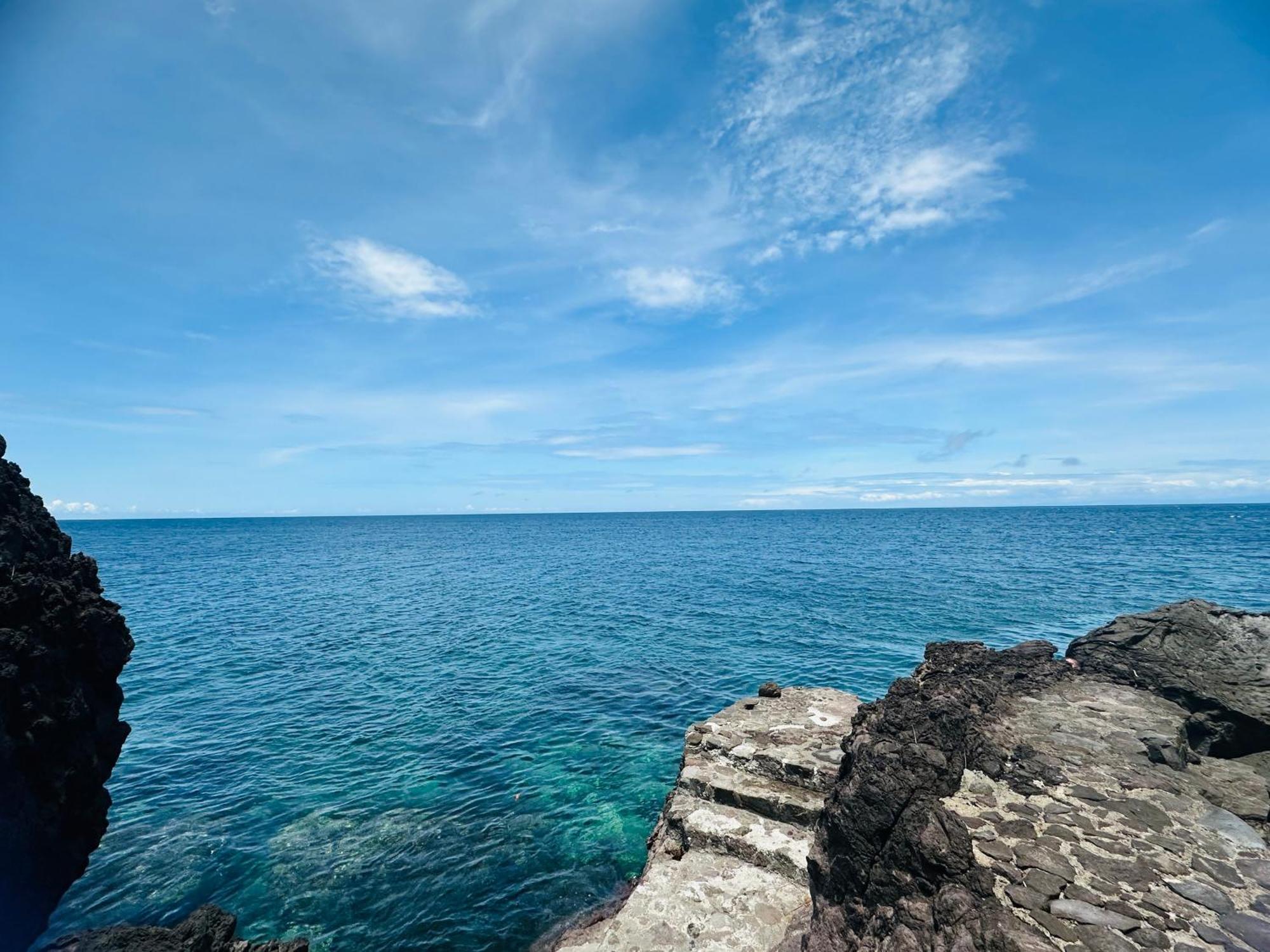 Tongatok Cliff Resort Mambajao Bagian luar foto