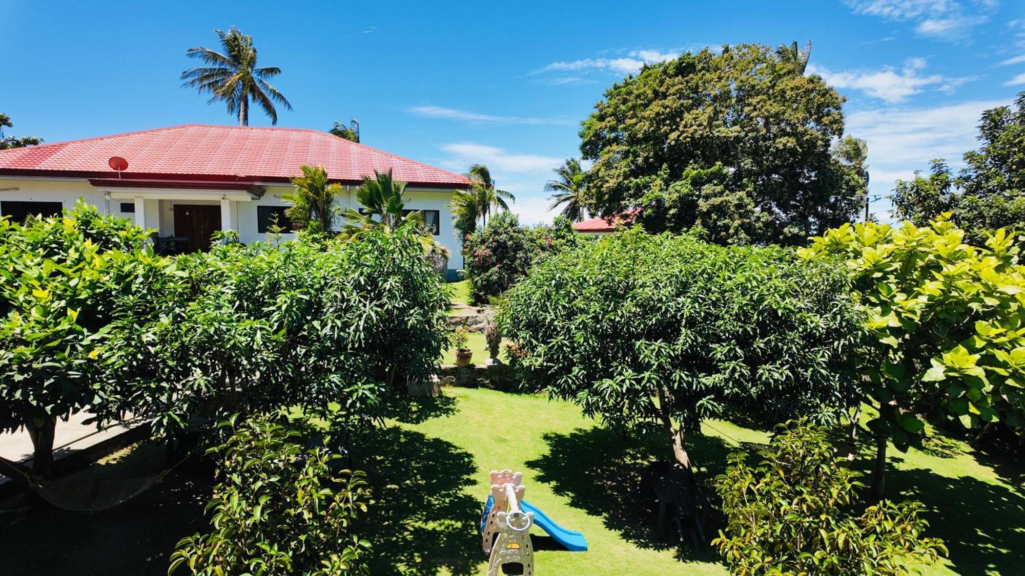 Tongatok Cliff Resort Mambajao Bagian luar foto