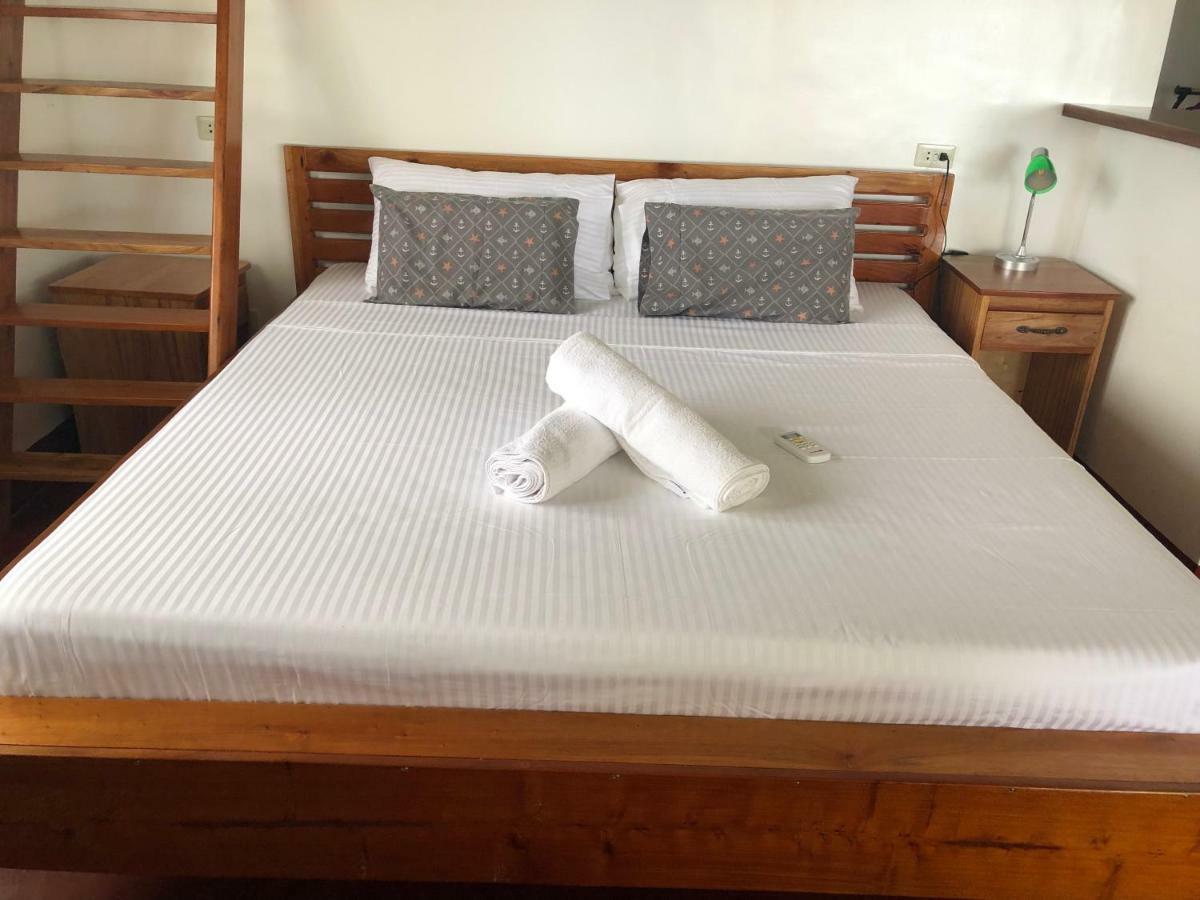 Tongatok Cliff Resort Mambajao Bagian luar foto